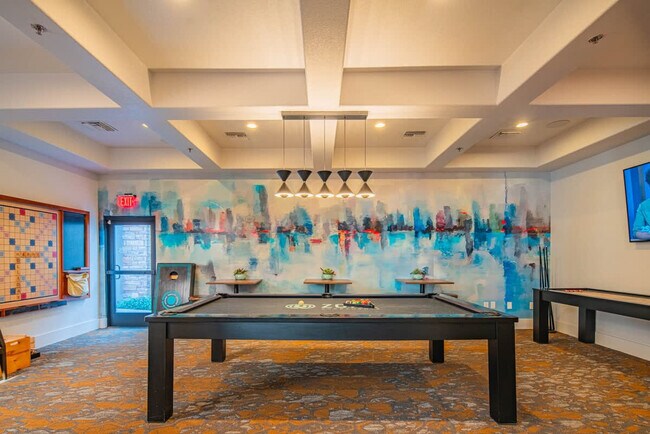 Foto del edificio - 7455 N 95th Ave