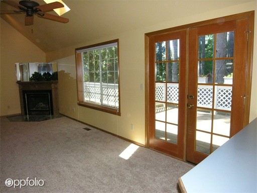 Building Photo - 711 Fox Run Dr NW