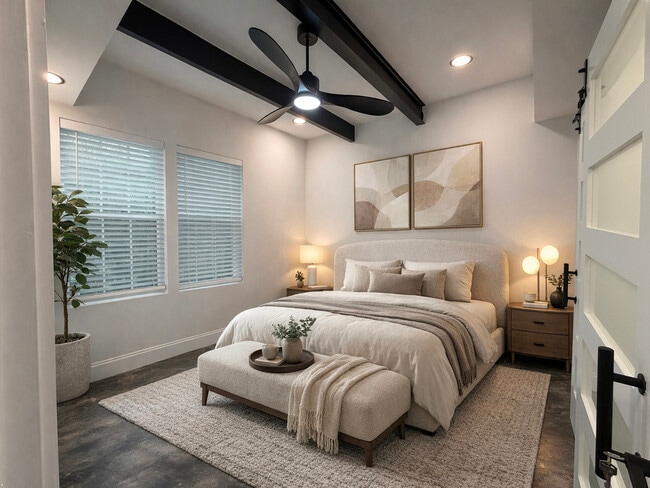 Building Photo - 222 S Olive St