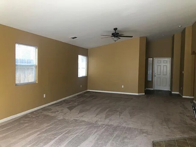 Foto del edificio - COMING SOON! Single family home in the SW