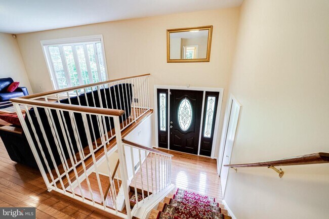 Foto del edificio - 8228 Riverside Rd