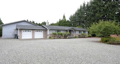 Building Photo - 123 Beeson Rd