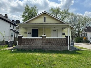 Building Photo - 2025 Southeastern Ave