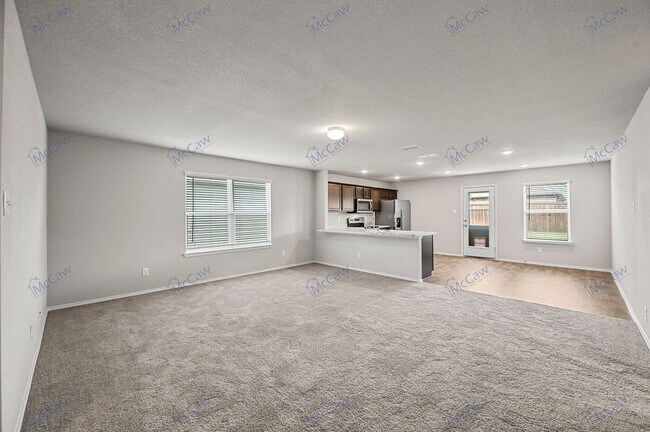 Building Photo - 2022 3-bed 2-bath Home in Terrell!