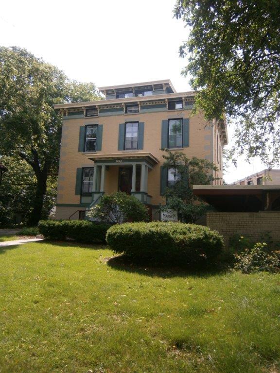Foto principal - 1033 Spaight St