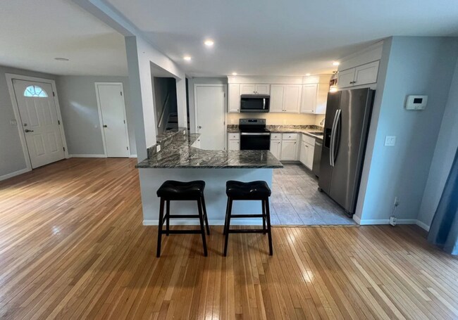 Foto del edificio - 257 Ellendale Cir