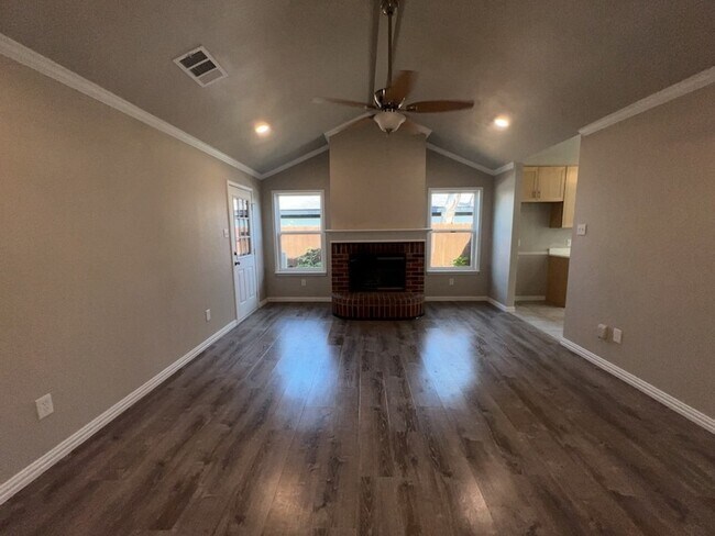 Building Photo - 5728 Shady Springs Trail