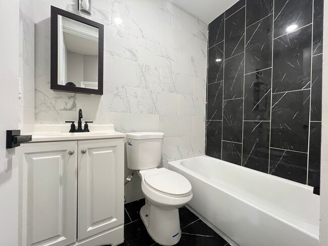 Building Photo - 324 Old Bergen Rd