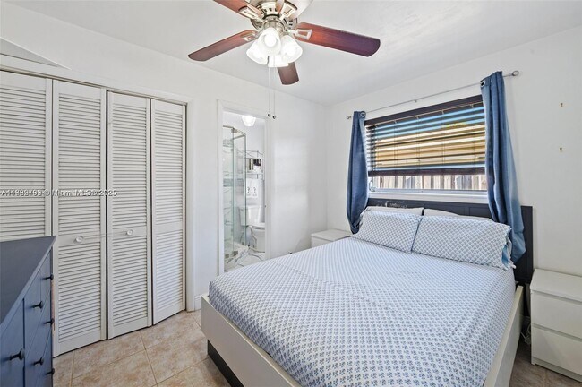 Foto del edificio - 5120 SW 26th Ave