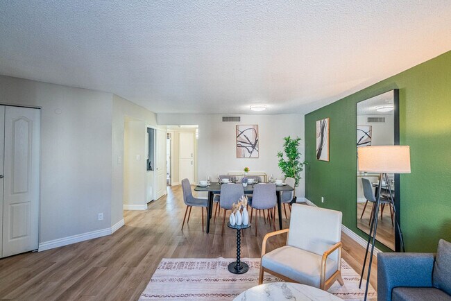Foto del edificio - 8521 E McDowell Rd