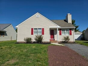 Building Photo - 1405 Bantry Ln