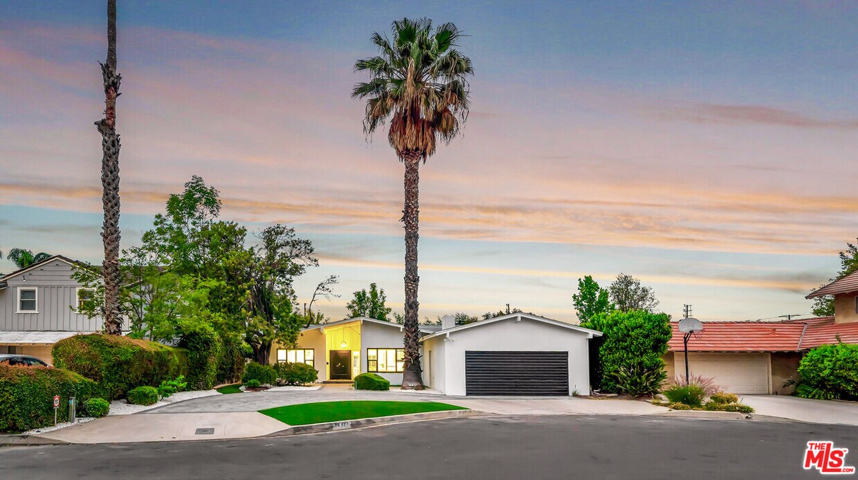 16127 Hartsook St, Los Angeles, CA 91436 House Rental in Los Angeles