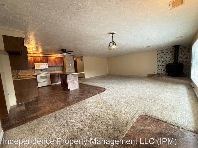 Building Photo - 3 br, 2 bath House - 7914 Ironwood Way