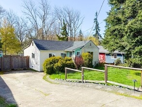 Building Photo - 10405 8th Ave NE