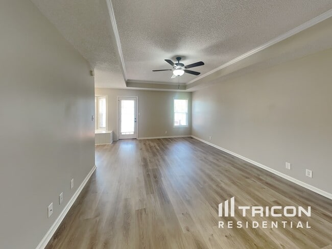 Building Photo - 3261 Tabby Dr