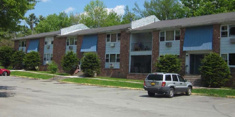 Primary Photo - Woodlands Village Apartments