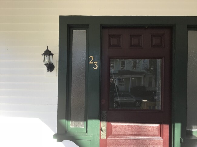 Building Photo - 23 Williams St