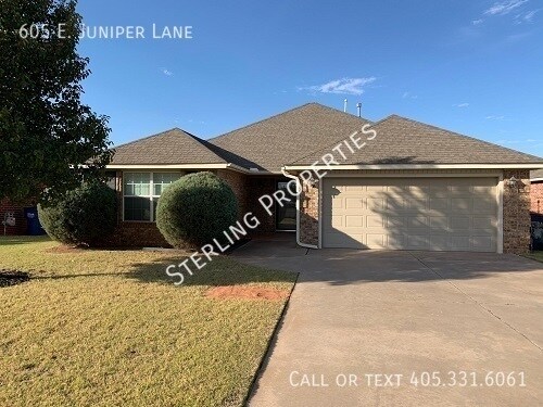 Building Photo - 605 E Juniper Ln
