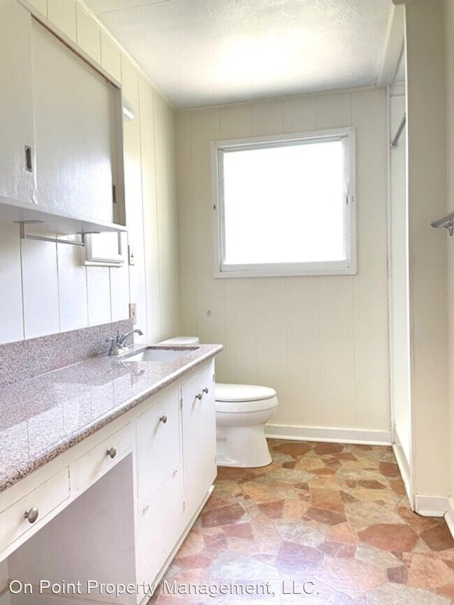 Building Photo - 2 br, 1 bath House - 1311 Mamalu St.