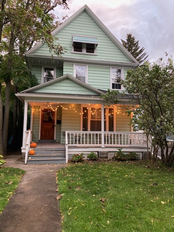 46 Vick Park A - 46 Vick Park