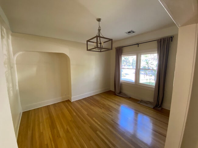 Dining Room - 1947 Kelton Ave