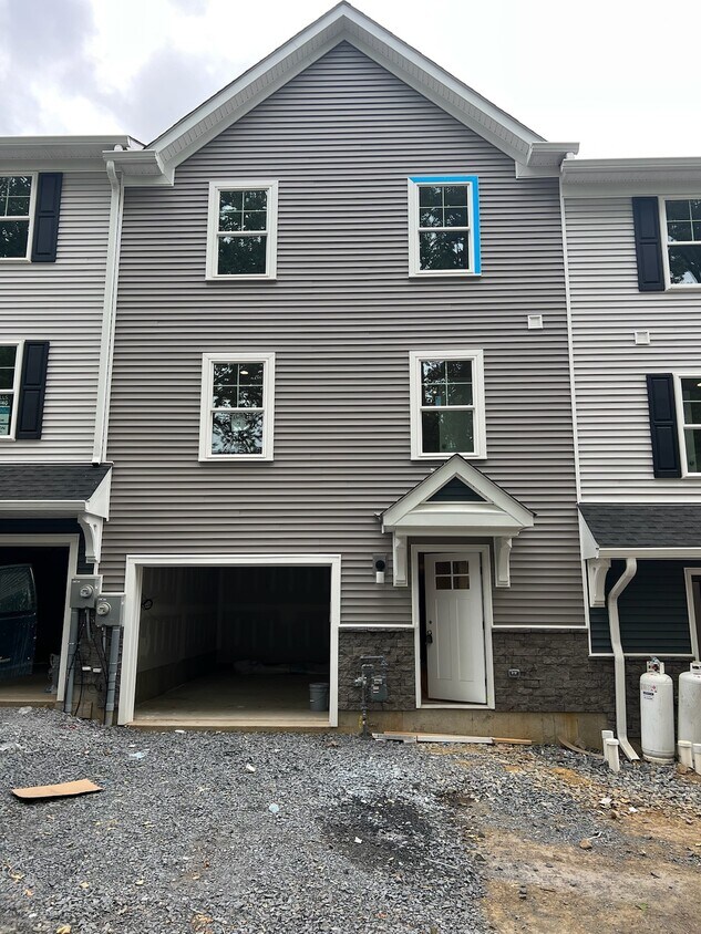 Laurel Hills Townhomes 60 Jefferson St Easton, PA Apartments for
