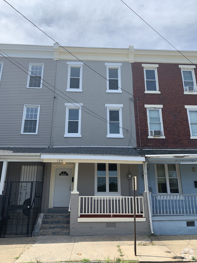 Building Photo - 134 York St