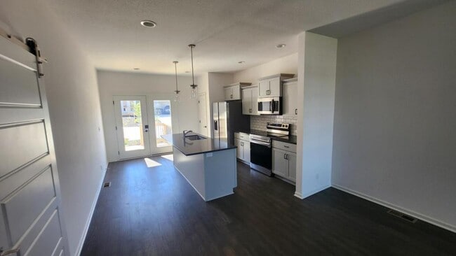 Building Photo - 7305 W 158th St