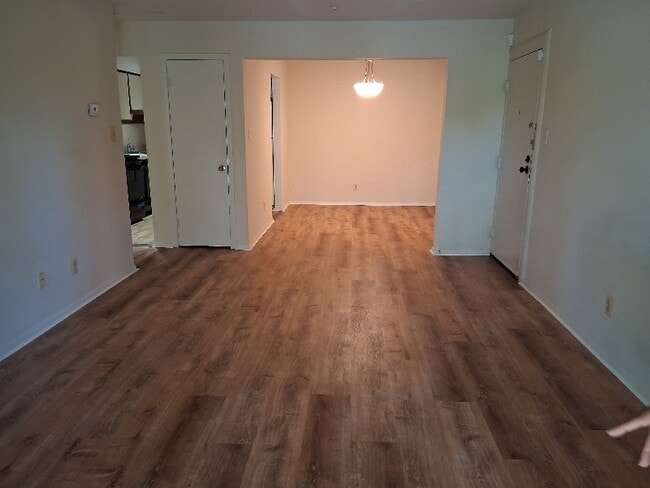 Building Photo - 7911 Badenloch Way