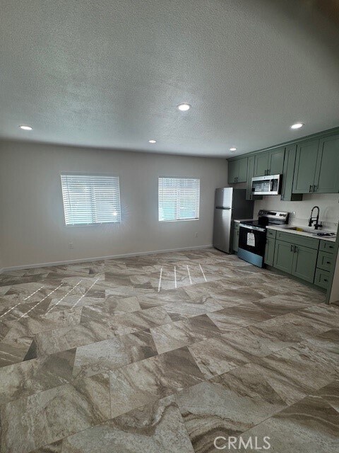 Foto del edificio - 17298 Woodhill St