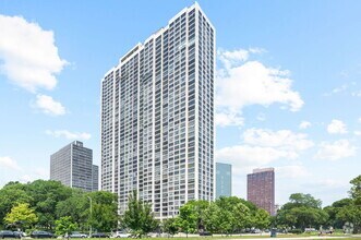Building Photo - 2800 N Lake Shore Dr
