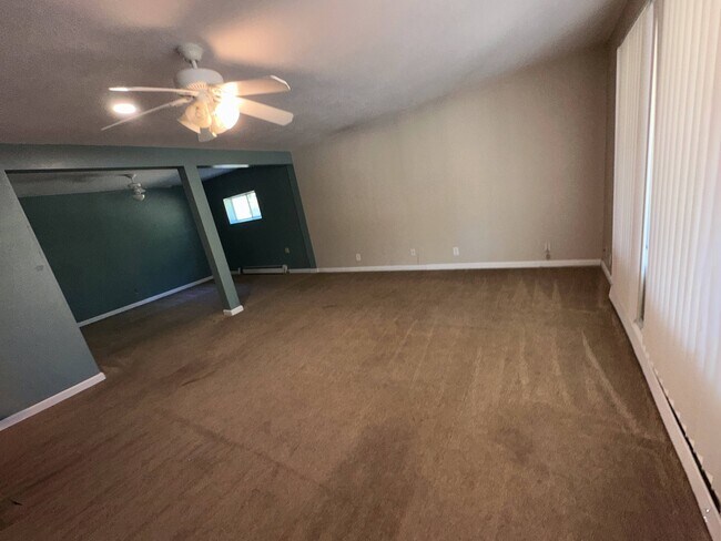 Foto del edificio - 45221 Big Oak Ln