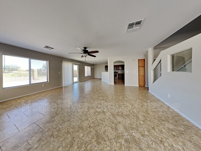 Foto del edificio - 905 S 224th Ln