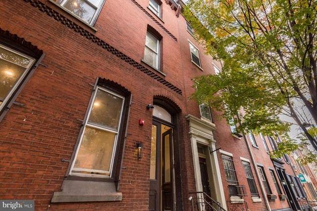 Building Photo - 331 S 12th St