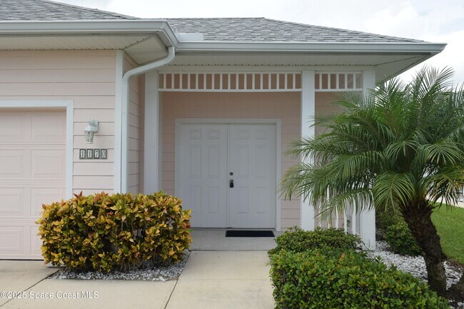 Building Photo - 1170 Eleuthera Dr NE