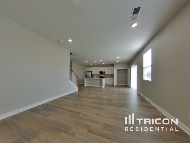 Building Photo - 5046 Lawler Ln
