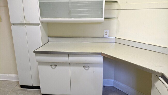 Foto del edificio - 1452 Oak Ave