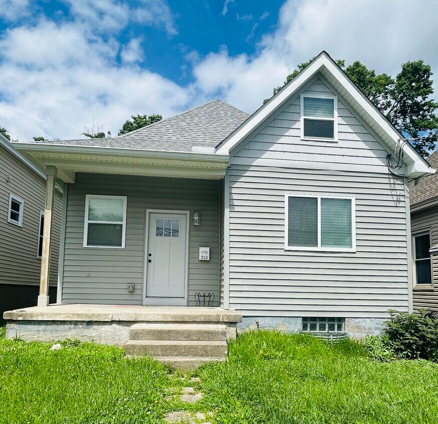 Primary Photo - 213 Montclair Ave