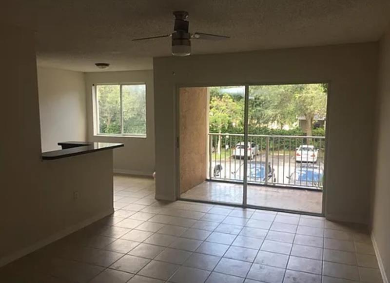 Foto principal - 3874 Lyons Rd