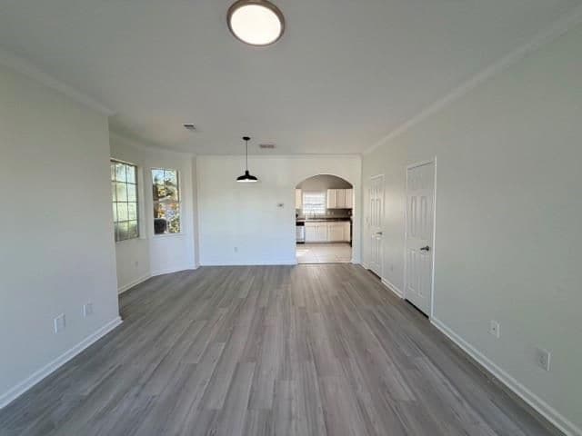 Foto del edificio - 379 Pine Hill Pl