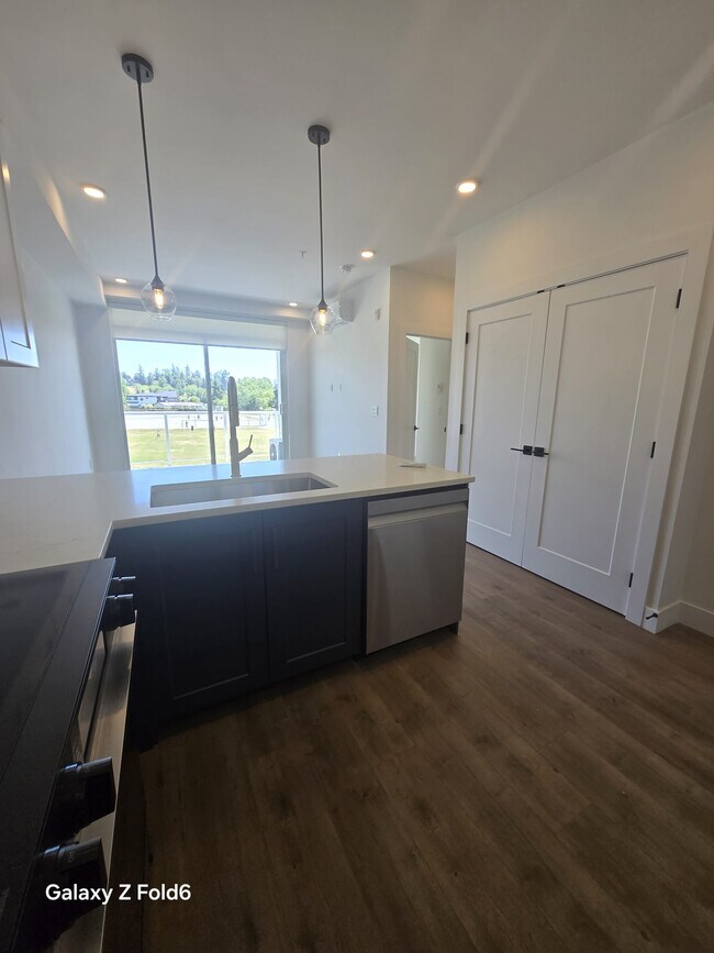 Building Photo - 17783 56a Ave