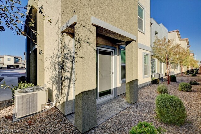 Foto del edificio - 7965 Whisper Words Ave