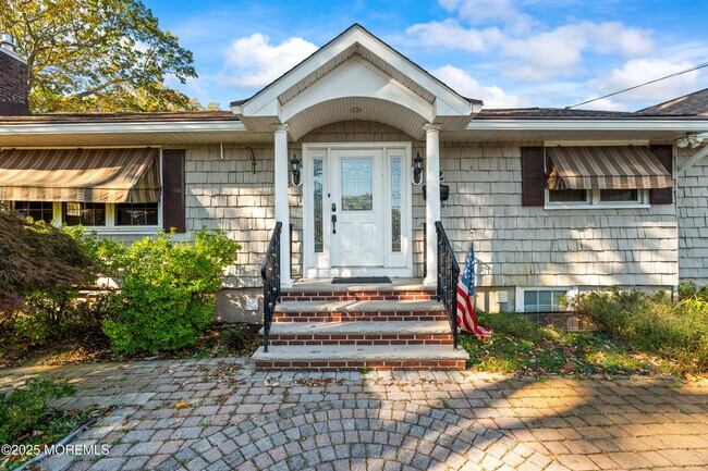 Foto del edificio - 72 Whalepond Rd