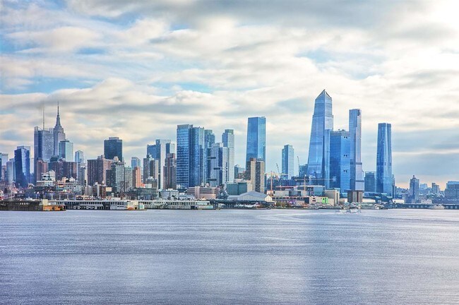 Foto del edificio - 24 Ave at Port Imperial