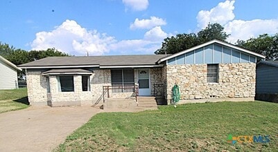 Building Photo - 1207 S 5th St