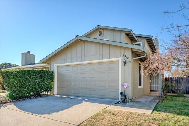 Foto del edificio - East Roseville Home Available Now!