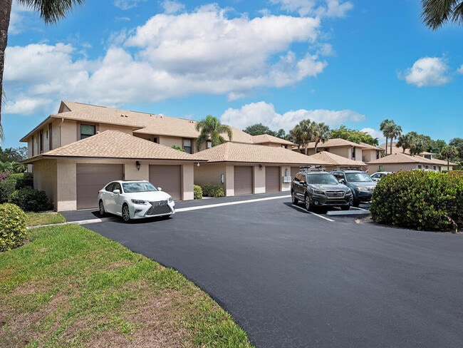 Building Photo - 513 Lake Louise Cir