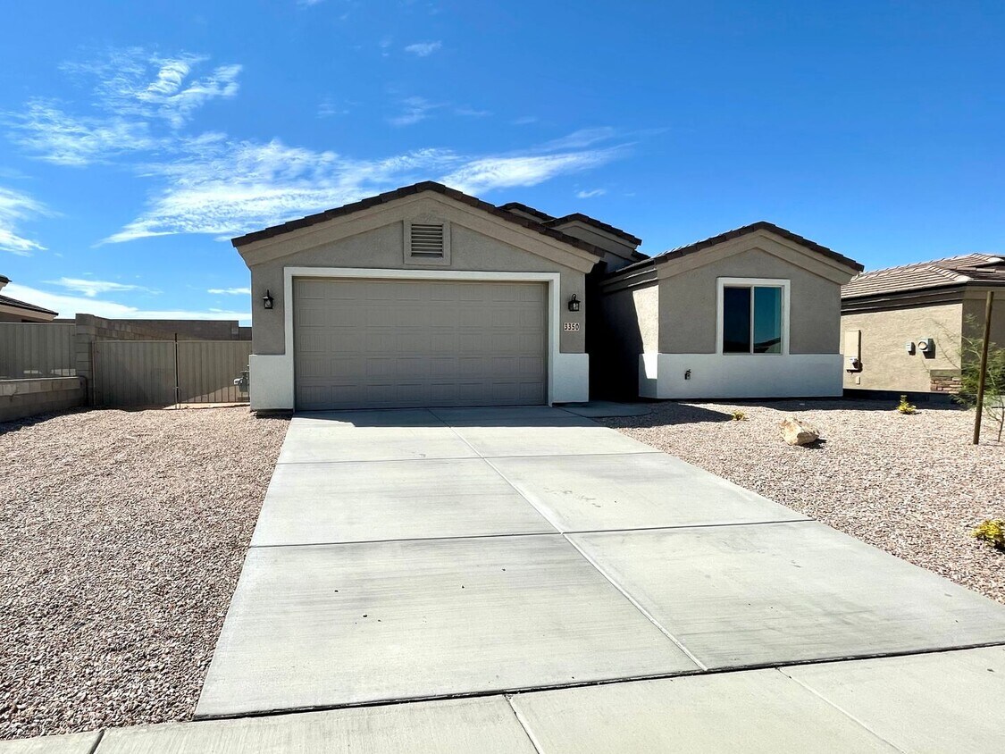 Foto principal - 2022 Construction 3 Bedroom Home in Southe...