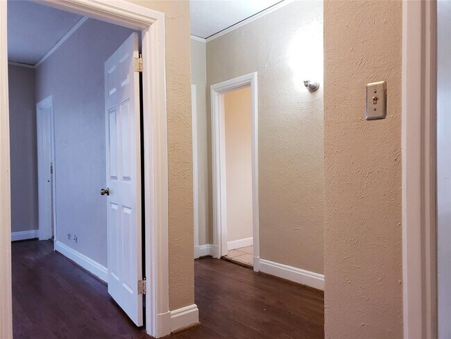 Foto del edificio - 4626 Columbia Ave