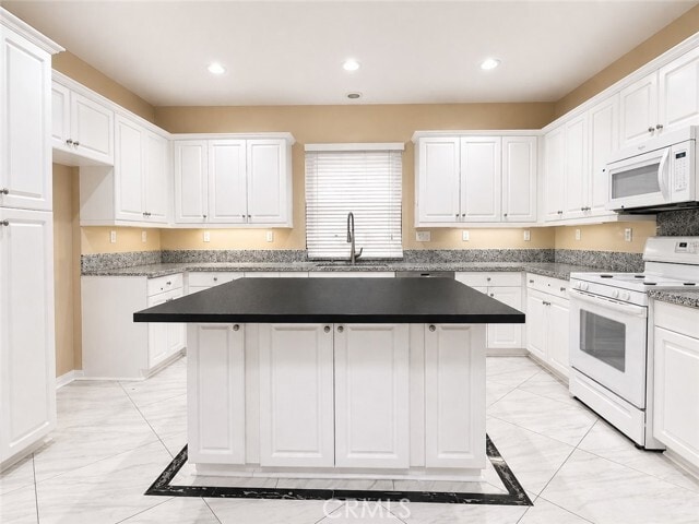 Foto del edificio - 2365 W Canopy Ln